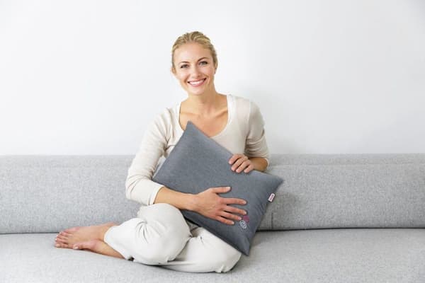Beurer MG135 - Shiatsu hierontatyyny - 40x40cm sopii omalle tyynynpäälliselle