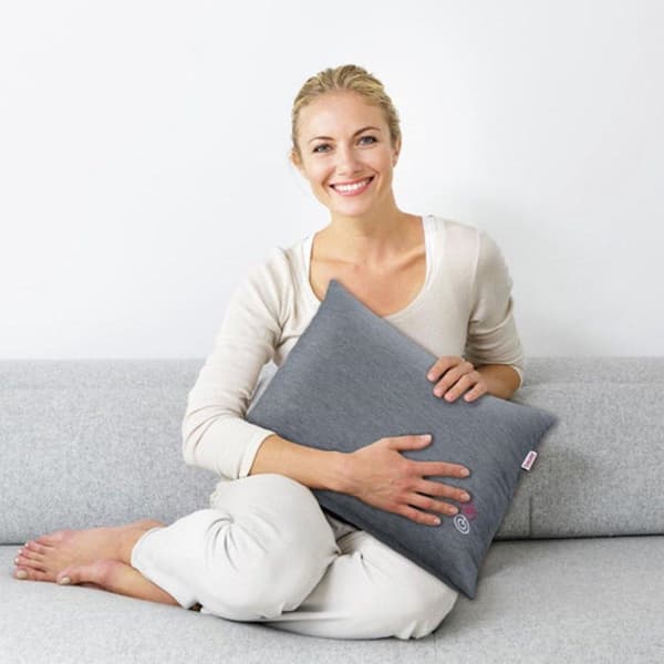 Beurer MG135 - Shiatsu hierontatyyny - 40x40cm sopii omalle tyynynpäälliselle