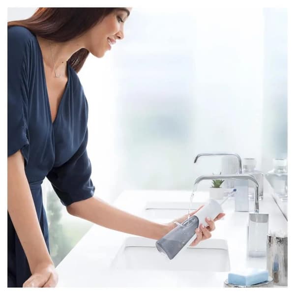 Oral-B Oral Irrigator AquaCare 6