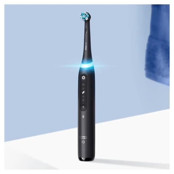 Oral-B iO Series 5 - Vuxen - Vibrerande tandborste - Daglig vård - Intensiv - Sensitiv - Superkänslig - för vita tänder - Svart - 2 min - Svart (41510