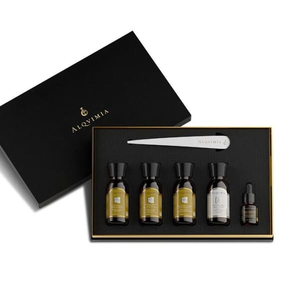Alqvimia® Supreme Beauty & Spa Experience Enigma-pakkaus: Queen of Egypt -vartaloöljy, Queen of Egypt -vartaloeliksiiri, Queen of Egypt -geeli