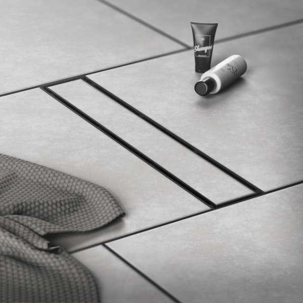 Brusekanal i rustfrit stål, der kan flises, 100 cm og vandlås, komplet sæt, sort, flad LuxeBath