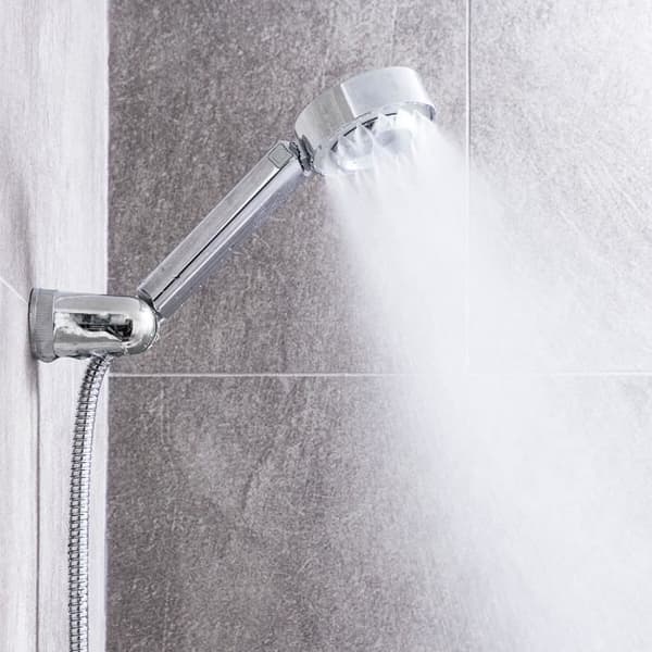 InnovaGoods Duschmunstycke Med 3 användningsmetoder Regn-, Jet-spray och Tvåldispenser.