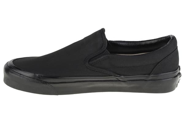 Vans Classic Slip-On  VN0A3JEXUCX1, Man, Plimsolls, svart