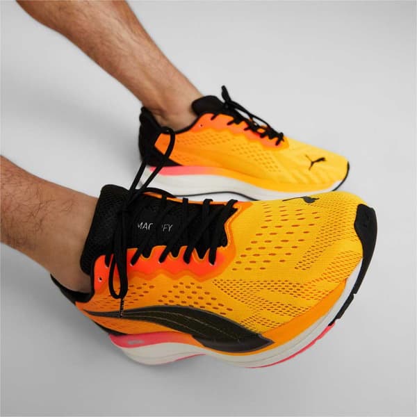 Puma Løbe Skoe Magnify Nitro Surge Gul EU 46 Mand