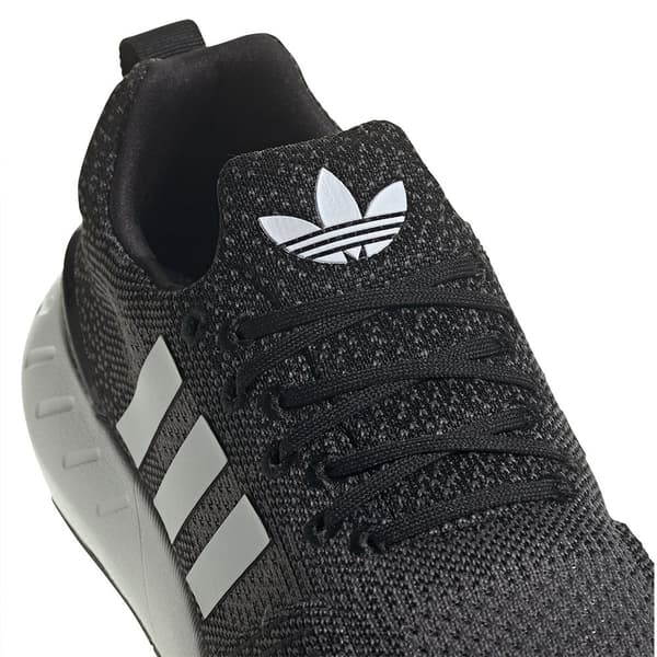 Adidas Utbildare Swift Run 22 Svart EU 40 Man