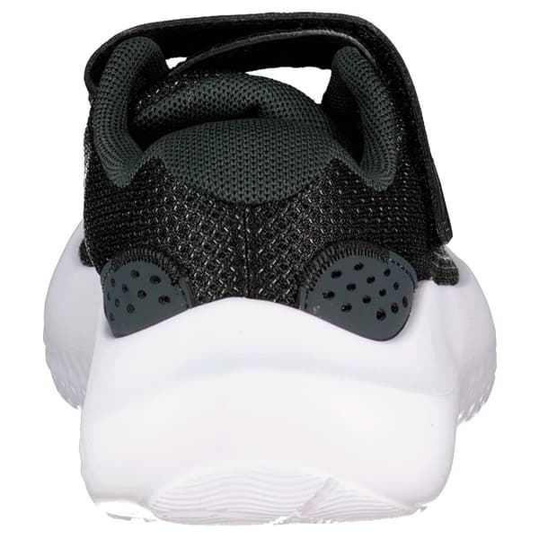 Under Armour Löparskor Bps Surge 4 Ac Svart EU 31 1/2 Pojke