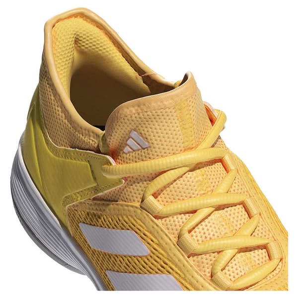 Adidas Ubersonic 4 Alle Pumps  EU 35 1/2