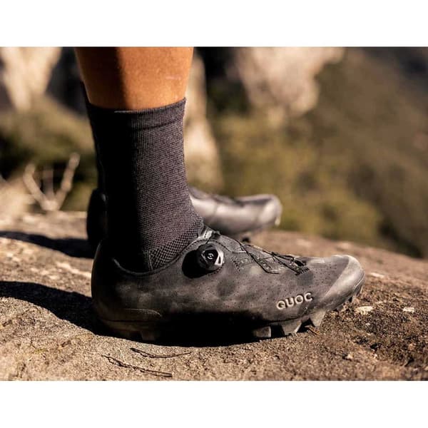 Quoc Escape Off-road Gravelsko Sort EU 40 Mand