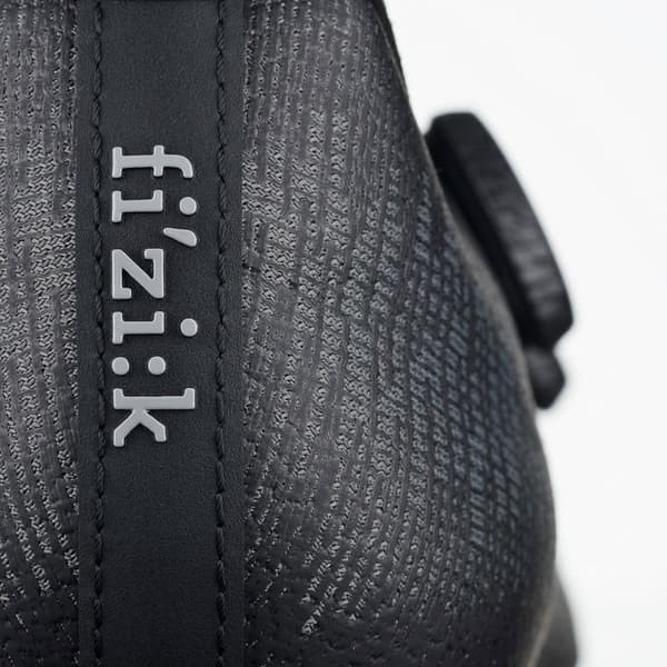 Fizik Vento Infinito Carbon 2 Landsvägscykelsko Grå EU 43 Man