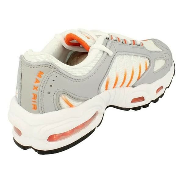 Lenkkarit AIR MAX TAILWIND IV Nike BQ9810 108 Harmaa - 38