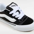 Miniatyrbild 4 av 4: Vans Knu Skool Barnskor Svart EU 32 Pojke