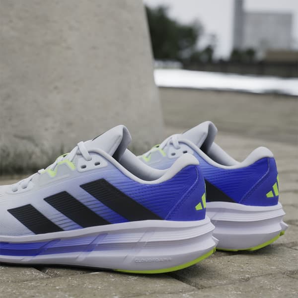 Adidas Questar 3 Löparskor EU 45 1/3 Man