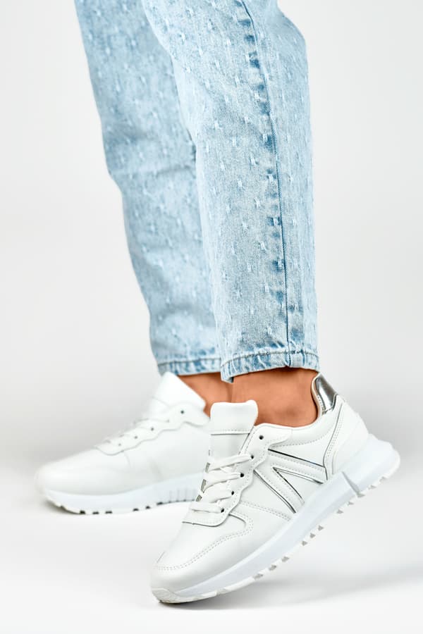 Vita damsneakers med silverkant 38