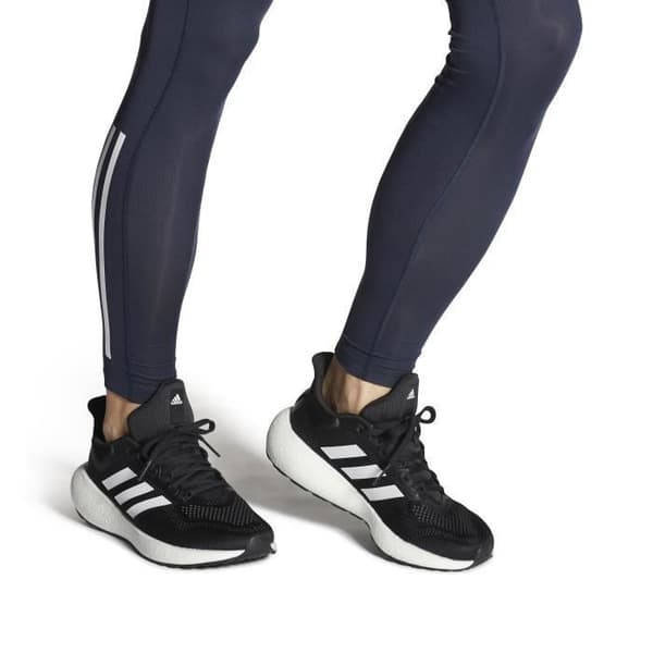 adidas Pureboost 22 löparskor - svart/vit/kolgrå - Herr - 47 1/3 - Löpning - Casual