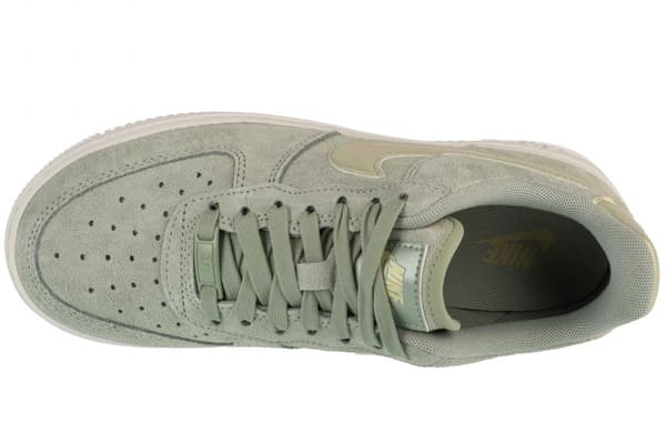 Nike W Air Force 1 07 SE HJ4401-300, Kvinna, Sneakers, grön
