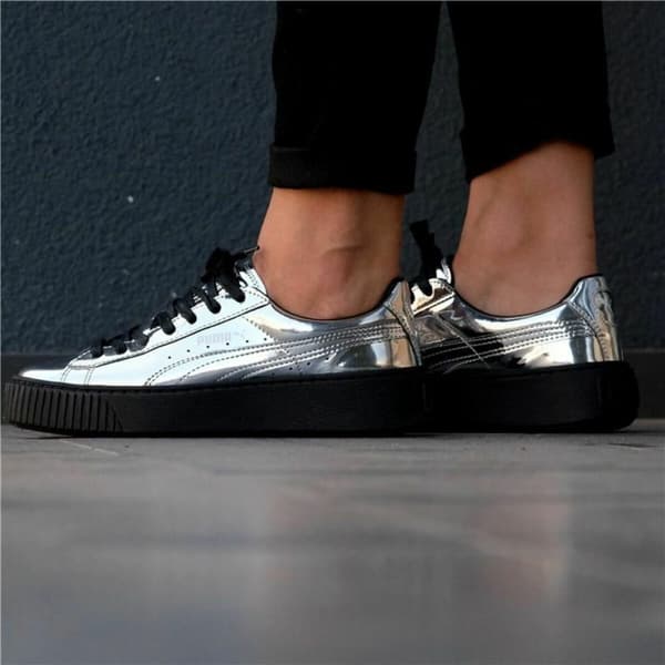 Sportssneakers til damer Puma Basket Platform Metallic Lysegrå - 36
