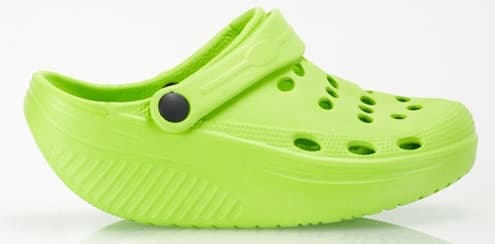 Gröna krokodilflip-flops