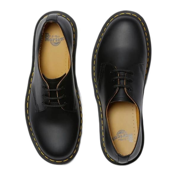 Dr. Martens 1461 Släta svarta läderskor för män och kvinnor