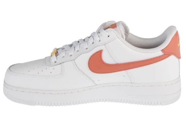 Nike Air Force 1 07 Essential CZ0270-103, Kvinna, Sneakers, vit