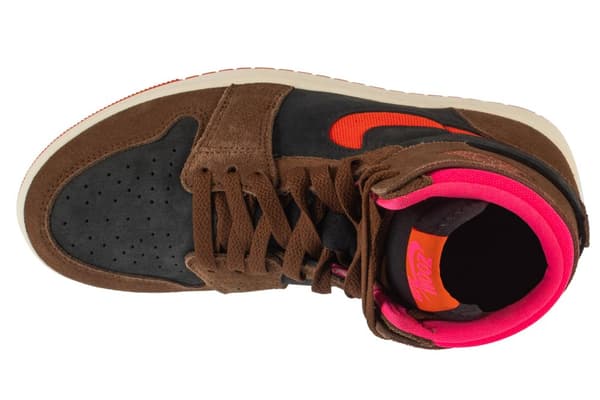 Air Jordan 1 W Zoom CMF 2 DV1305-206, Kvinna, Sneakers, svart
