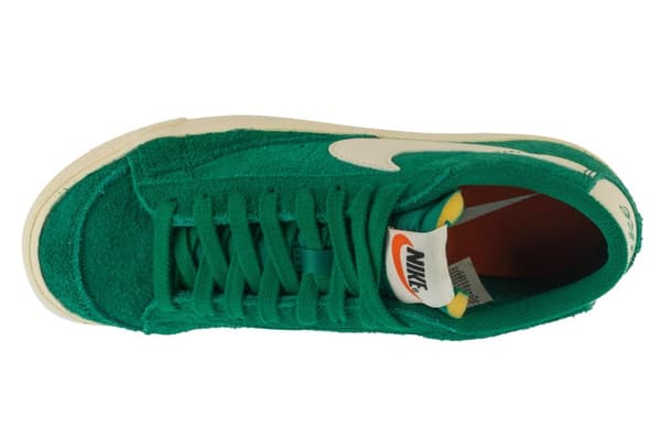 Nike W Blazer Low 77 FQ8060-300, Kvinna, Plimsolls, grön