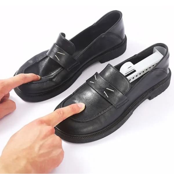 2stk justerbar plastsko Skoblok Shoe Extender størrelse - Kvinde