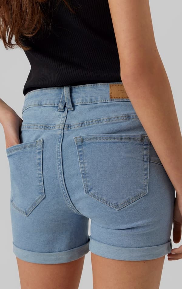 Vero Moda - vmLuna MR Fold Shorts