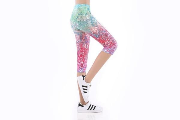 Mandala Oasis Capri Leggings Medium