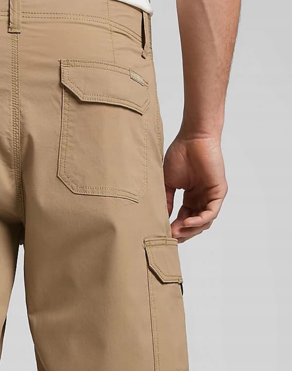 Lee XM CROSSROAD CARGO SHORT Nomad LOOSE BEIGE -SHORTSIT W32