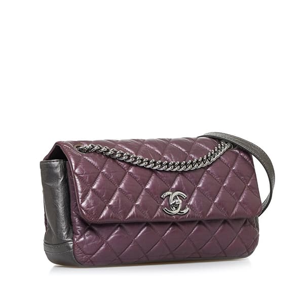 Pre-owned Chanel Glazed Matelasse Portobello Flap Bag Purple