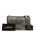 Pikkukuva 10 / 10: Pre-owned Chanel Medium Crystal Embellished Goatskin Boy Brown