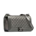 Pikkukuva 2 / 10: Pre-owned Chanel Old Medium Quilted Perforated Metallic Lambskin Boy Flap Gray