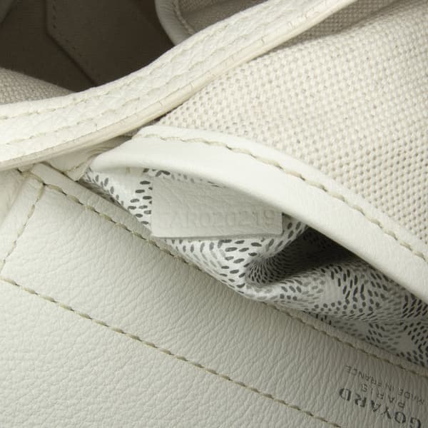 Pre-owned Goyard Goyardine Rouette PM White