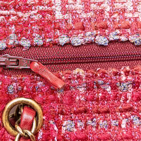 Pre-owned Chanel Medium Classic Tweed Double Flap Red