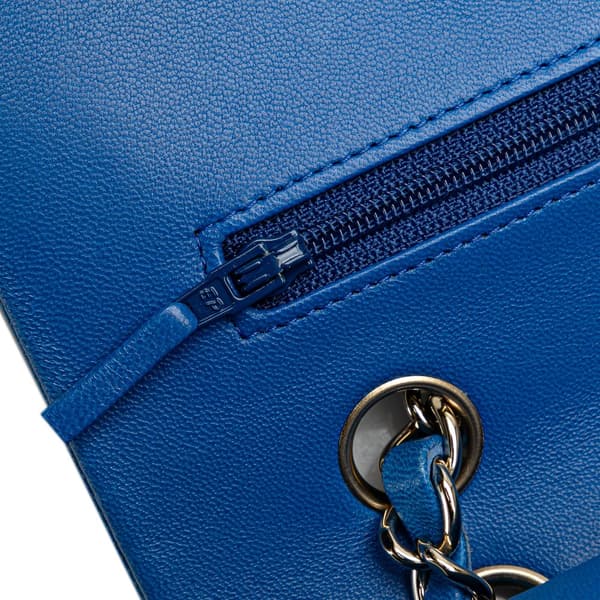 Pre-owned Chanel Medium Classic Lambskin Double Flap Blue