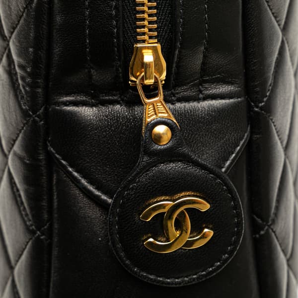 Pre-owned Chanel Quilted Lambskin Chain Shoulder Bag Black