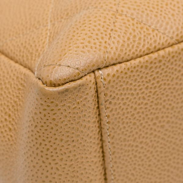 Pre-owned Chanel Caviar Petite Shopping Tote Brown