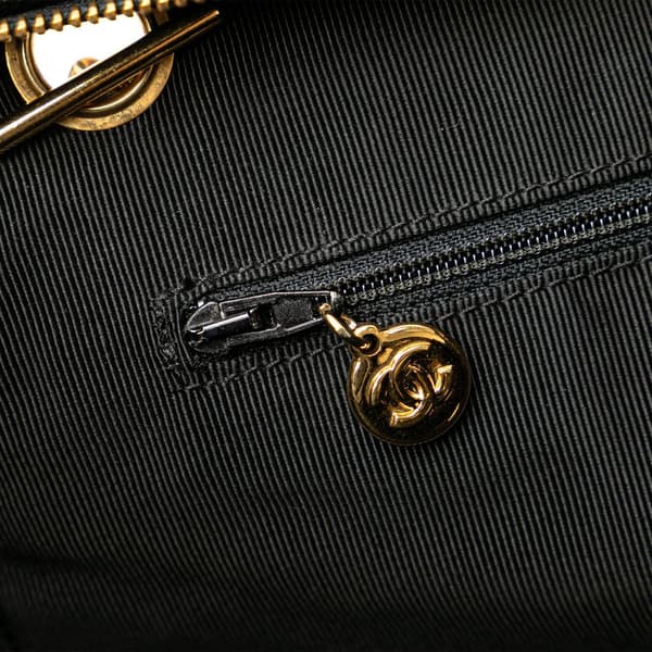 Pre-owned Chanel Triple CC Caviar Shoulder Bag Black