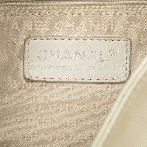 Pre-owned Chanel Caviar Perforated Hollywood Accordion Flap White