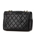 Miniatyrbild 2 av 10: Pre-owned Chanel Medium CC Quilted Lambskin Border Single Flap Black