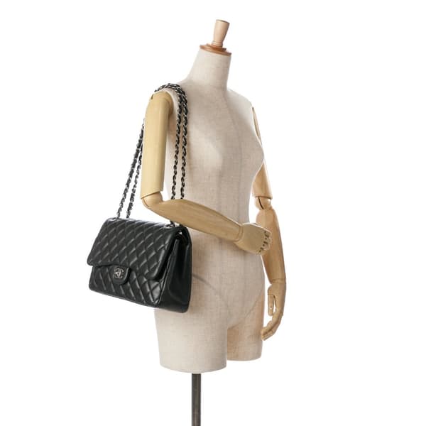 Pre-owned Chanel Jumbo Classic Lambskin Double Flap Black