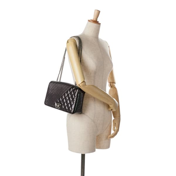 Pre-owned Chanel Medium Patent Coco Boy Flap Purple