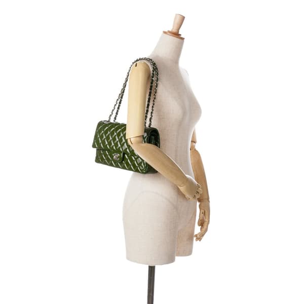 Pre-owned Chanel Medium Classic Patent Double Flap Green