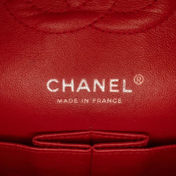 Pre-owned Chanel Medium Classic Lambskin Double Flap Red