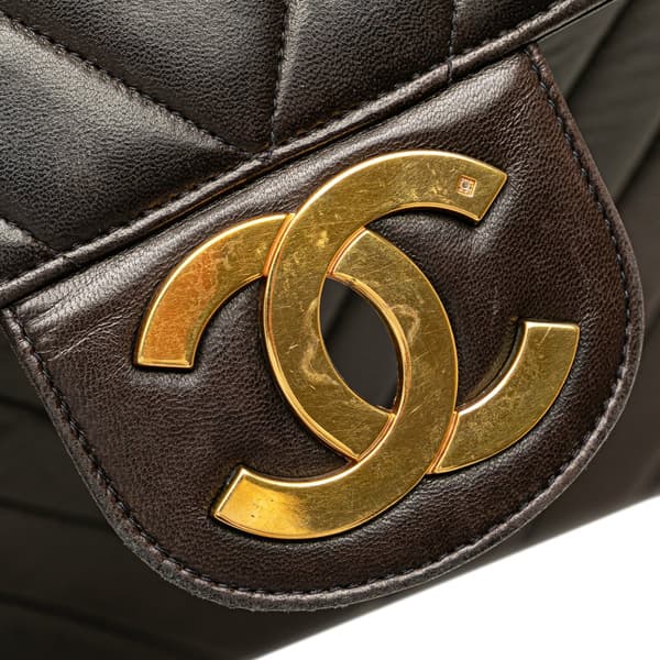 Pre-owned Chanel Maxi XL Chevron Lambskin Single Flap Brown