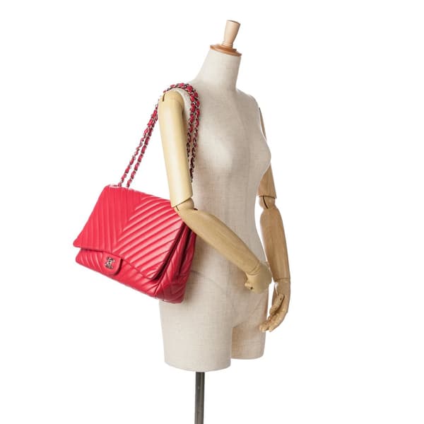 Pre-owned Chanel Maxi Classic Chevron Lambskin Single Flap Pink