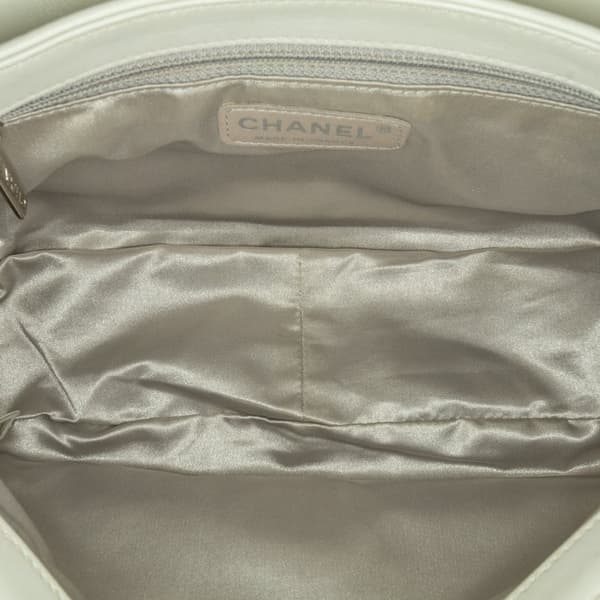 Pre-owned Chanel Quilted Lambskin Pillow Soft Enamel CC Flap White