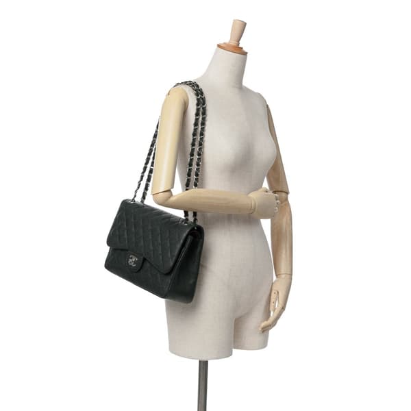 Pre-owned Chanel Jumbo Classic Caviar Double Flap Black