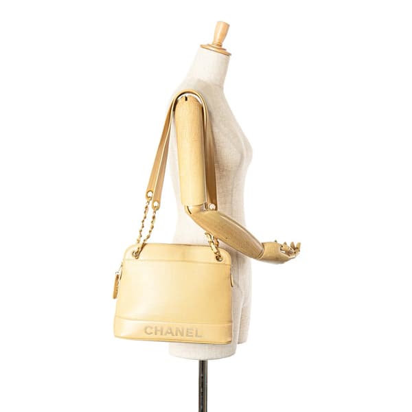 Pre-owned Chanel Caviar Shoulder Bag Yellow